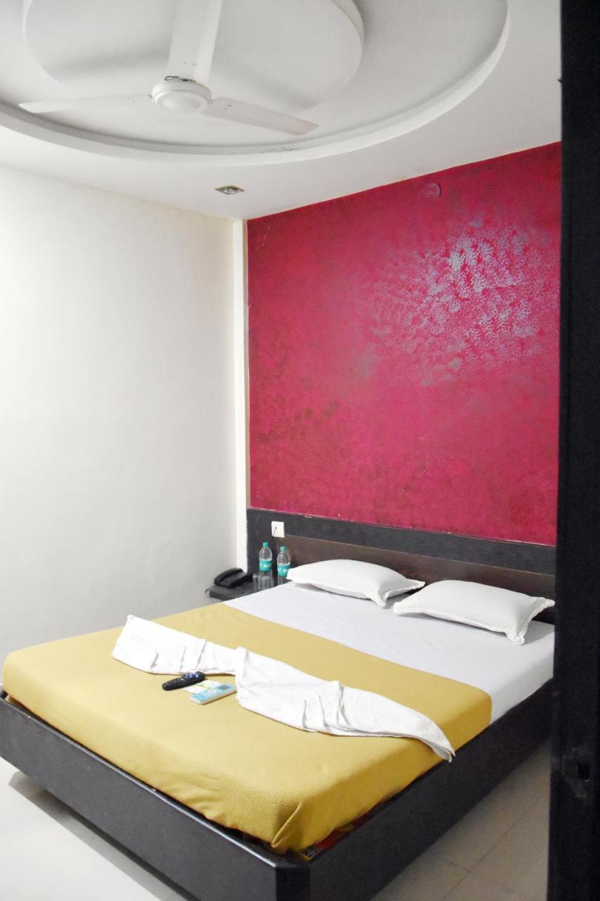 Hotel Sai Galaxy Inn Shirdi Εξωτερικό φωτογραφία
